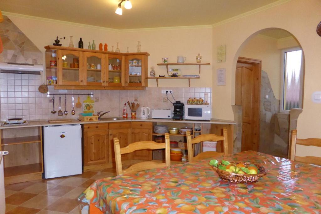 Napfeny Apartman Es Vendeghaz エゲルサローク 部屋 写真