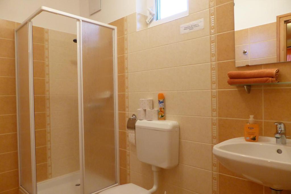 Napfeny Apartman Es Vendeghaz エゲルサローク 部屋 写真