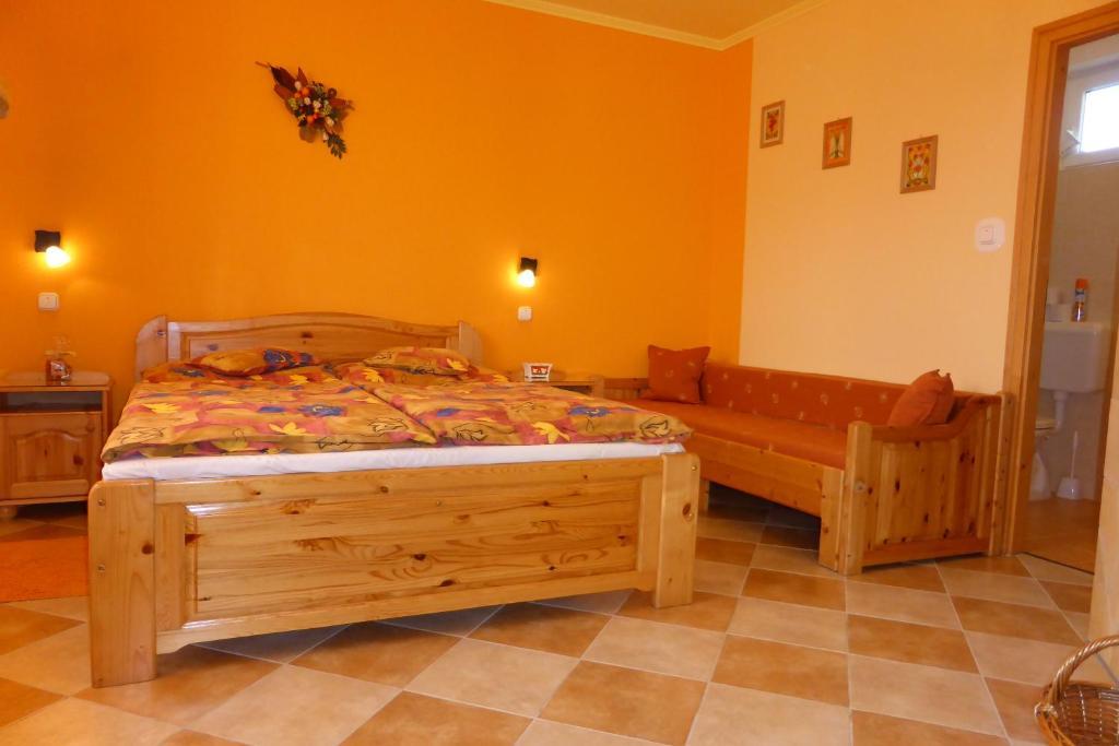 Napfeny Apartman Es Vendeghaz エゲルサローク 部屋 写真